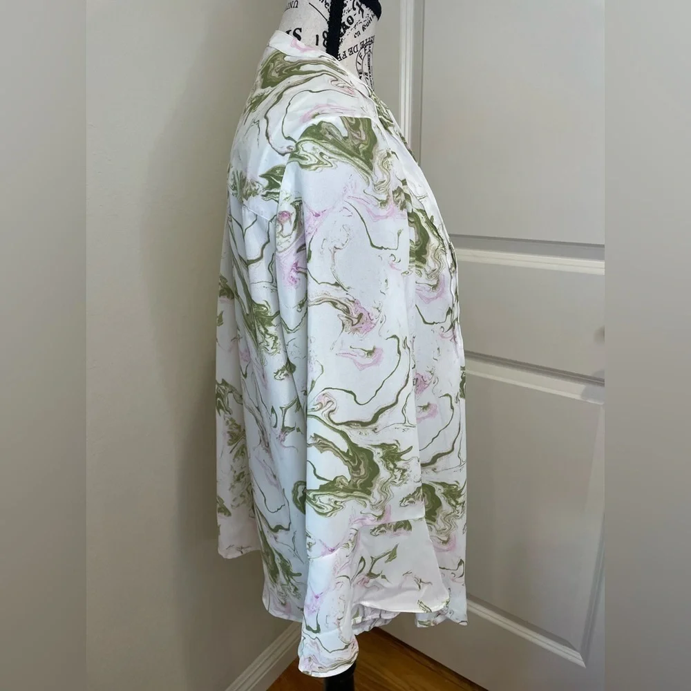 Style and Company Size Large Floral Bell Sleeve Pin tuck Blouse - Picture 3 of 9